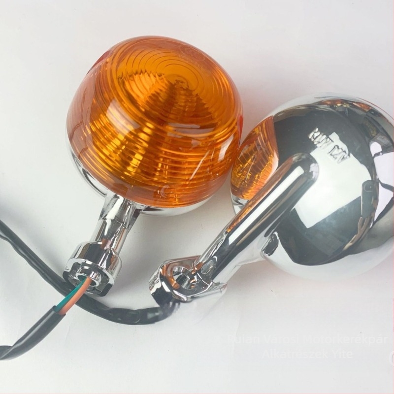 Motorkerékpár irányjelző lámpa Jialing JH70/70 - 12V, 10W, LED G18, 6500K, kompatibilis a modell 70