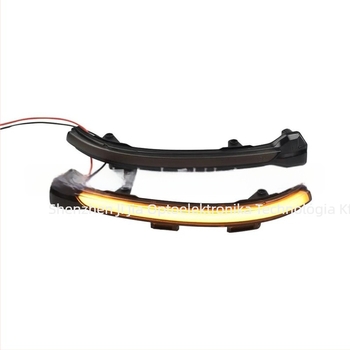 LED oldalsó tükrök jelzőfényei VW Golf 7/7.5 GTI és Touran számára – 12V, 5W, 6500K, ABS, 50000h
