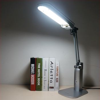 Szemtakaró asztali lámpa összecsukható olvasólámpa, 220V, PVC árnyék, CRI ≥95, nemzeti AA szintű megvilágítás, hangvezérlésű kapcsoló