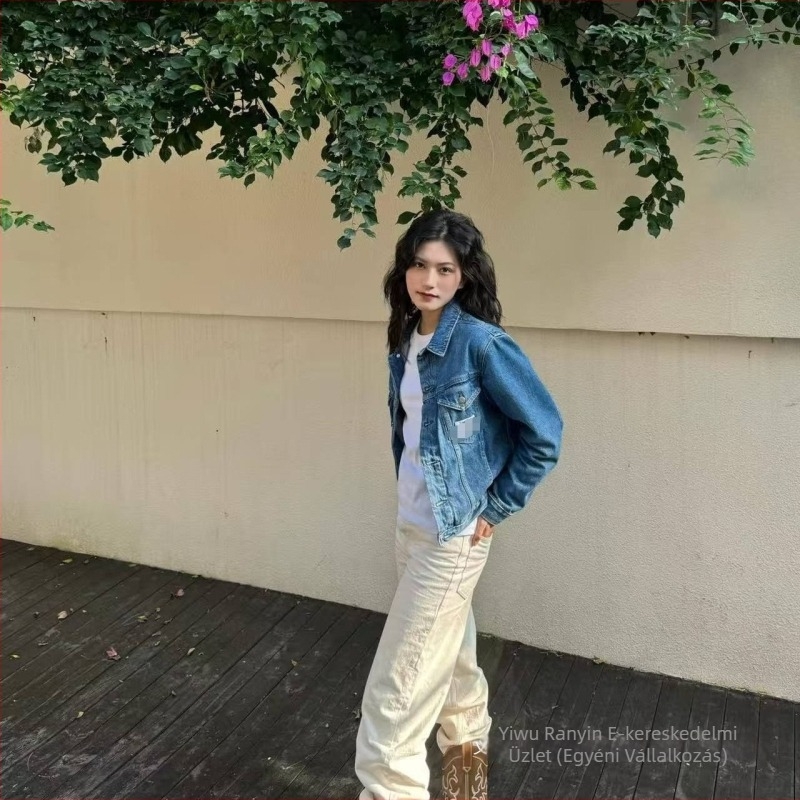 Uniszex farmerdzseki kapucnival, mosott denim anyag, patch zsebek, Hongkong-stílus, tavasz-őszi szezonra