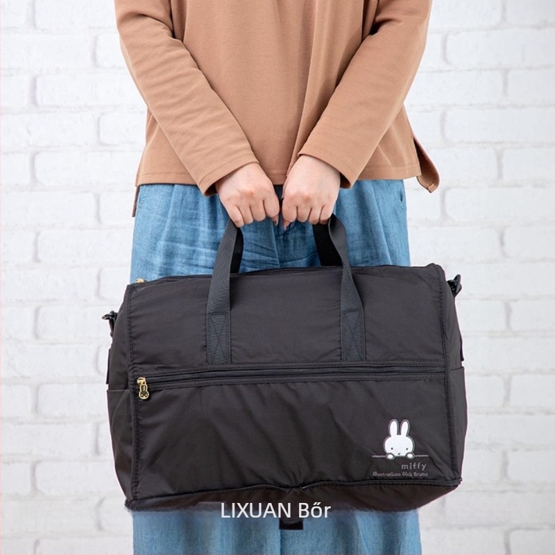 Gördíthető utazótáska Miffy mintával – nylon, 20–35 L kapacitás, vízálló