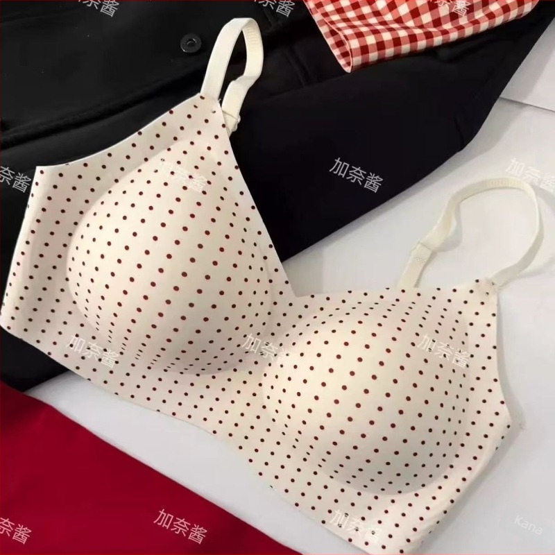 Nylon varrat nélküli melltartó formázó hatással, 3/4 kosár, merevítő nélkül, fix kettős pántok