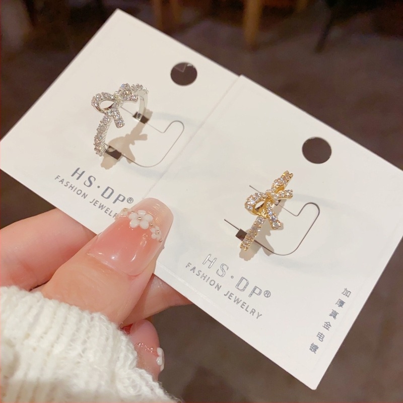 Nyitott gyűrű gyémántos masnival, réz, valódi aranyozás, női kézhez illő ékszer, könnyű luxus stílus