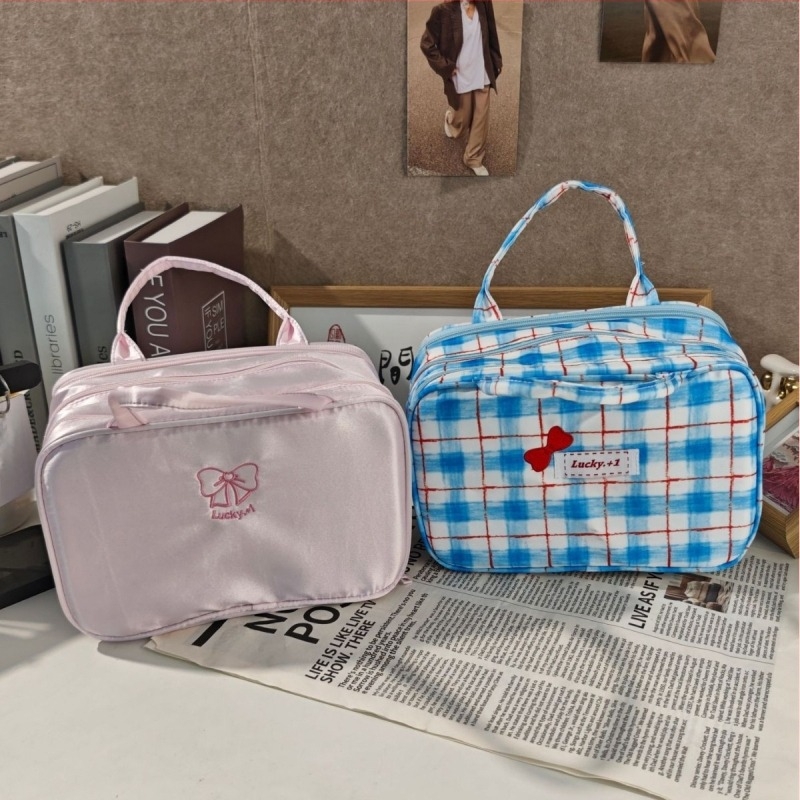 Női kozmetikai táska, nagy kapacitású, kettős cipzár, kétszintes rendező, selyem