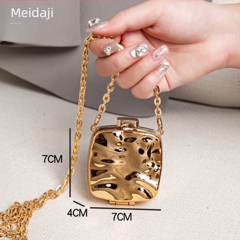 Medaji akril doboz válltáska lánccal, vízszintes négyszögletes forma, retesz-zár, belső ID zseb, mindennapi használat, utcai stílus