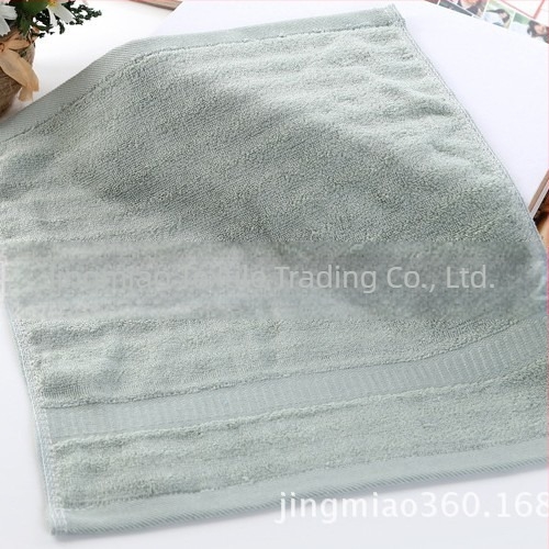 Gyerekeknek készült bambuszrost arc-törölköző, jacquard hullám mintás négyzet alakú, 50–80 g, 85% bambusz