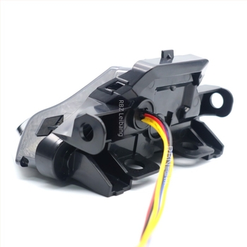 Motorkerékpár LED hátsó lámpa – Modell RBNWD-021, 12V DC, LED fényvezető, univerzális kompatibilitás