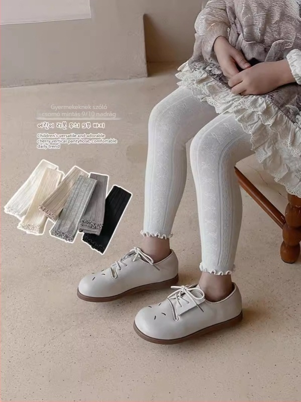 Lányoknak szóló harisnya - Jacquard kötés, combed cotton, 82% pamut, lélegző, 3–8 éves korosztály
