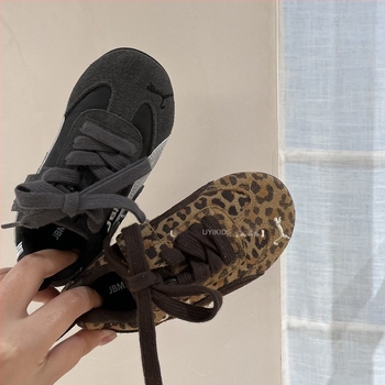 Koreai stílusú gyerekeknek készült retro leopard mintás edzőcipő, 2025-ös divat, sokoldalú mindennapi cipő fiúknak és lányoknak