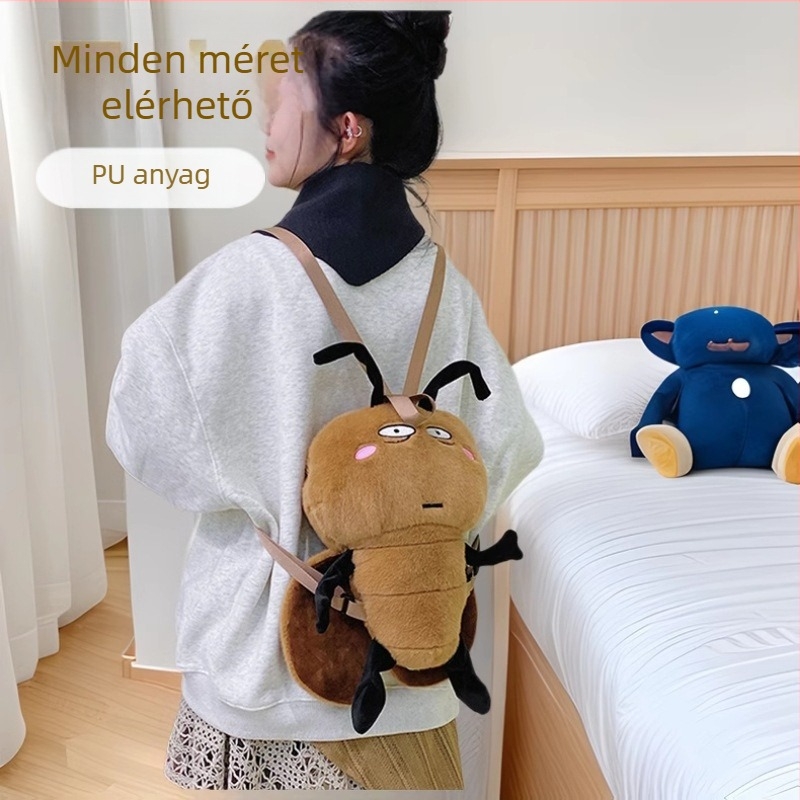 Plüss hátizsák, városi minimalist stílussal, cipzáras záródás, poliészter bélés, belső cipzáras rekesz, vízálló.
