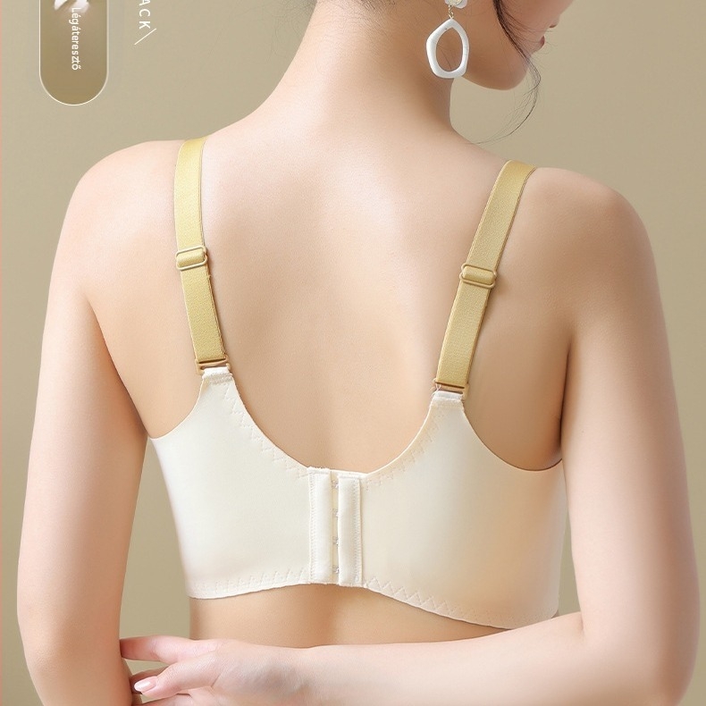 Csipkés, vezeték nélküli formázó melltartó, 3/4 kosár, fő anyag: nylon/csipke, bélés spandex 30–50%, állítható vállpántok, hátul négy sor kampó