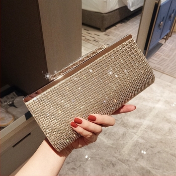 Rhinestone kézitáska, horizontálisan négyszögletes forma, csattal záródó, poliészter bélés, telefontartó rekesz