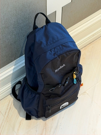 Uniszex laptop hátizsák, 36-55 L kapacitás, poliészter, légpárnás vállpántok, lélegző