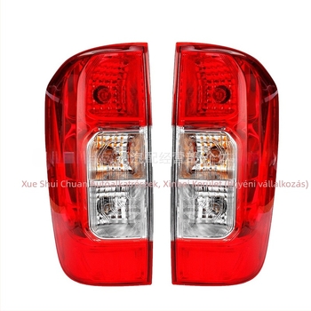 Nissan Navara NP300 D23 hátsó lámpa - halogén, 12V, kompatibil Navara pickup modelllel, Alkatrész számok 26550-4kh0a/26555-4kh0a, 26550-4ja0a/26555-4ja