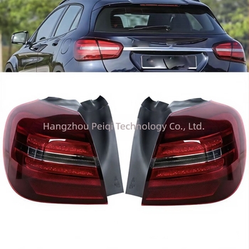 Mercedes-Benz GLA W156 Külső hátsó lámpák 1569060901 1569061001