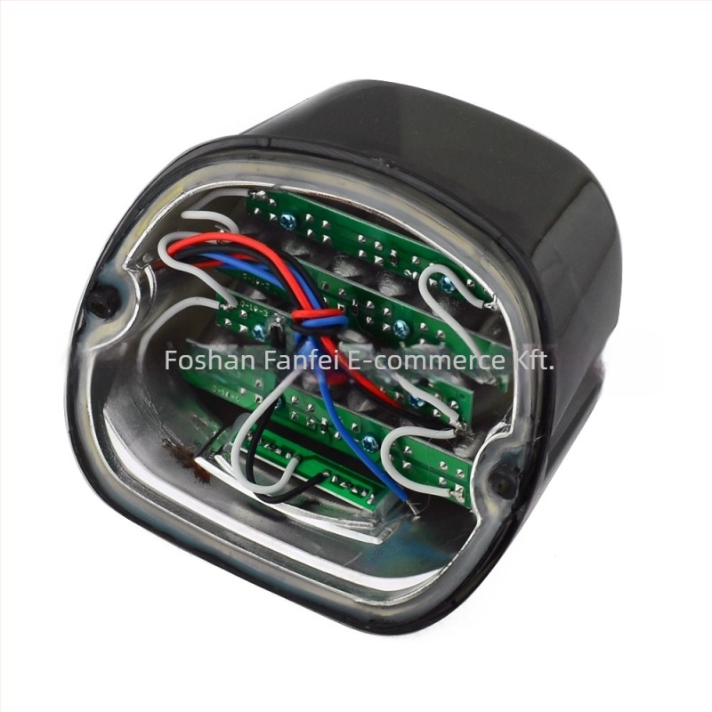 Elektromos jármű hátsó lámpa LED-del, ABS műanyag, General modell, Flying Márka