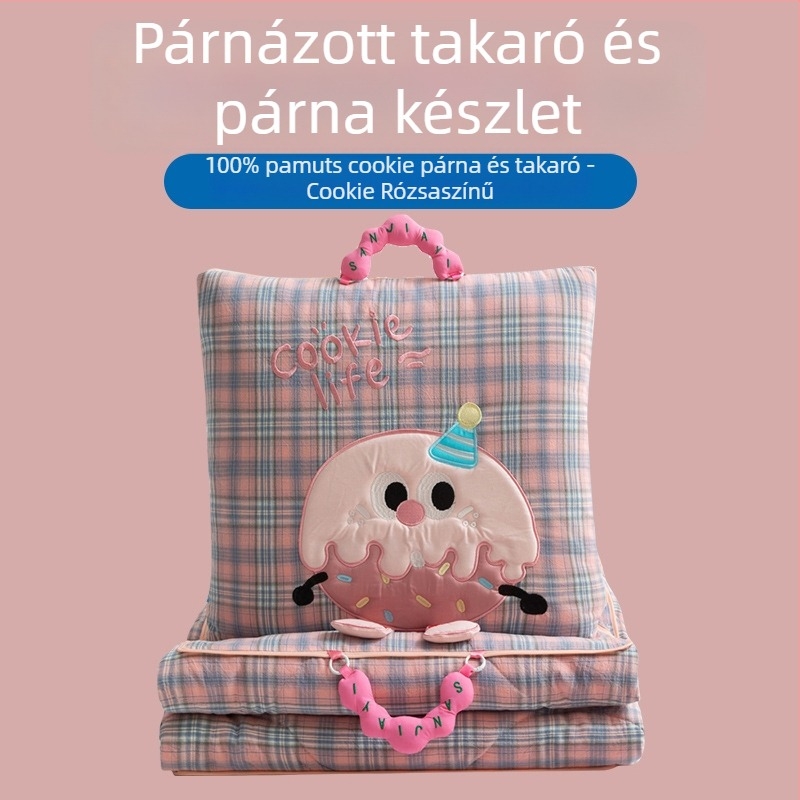 Párna–kendő pamutból – külső pamut anyag; hímzés és quiltelés; minta: rajzfilmfigurák, csíkos és kockás; multifunkcionális, két az egyben az autó belső részéhez