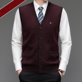 Férfi 100% gyapjú kardigán, V-nyakú, gallér nélküli, egy soros gombolás