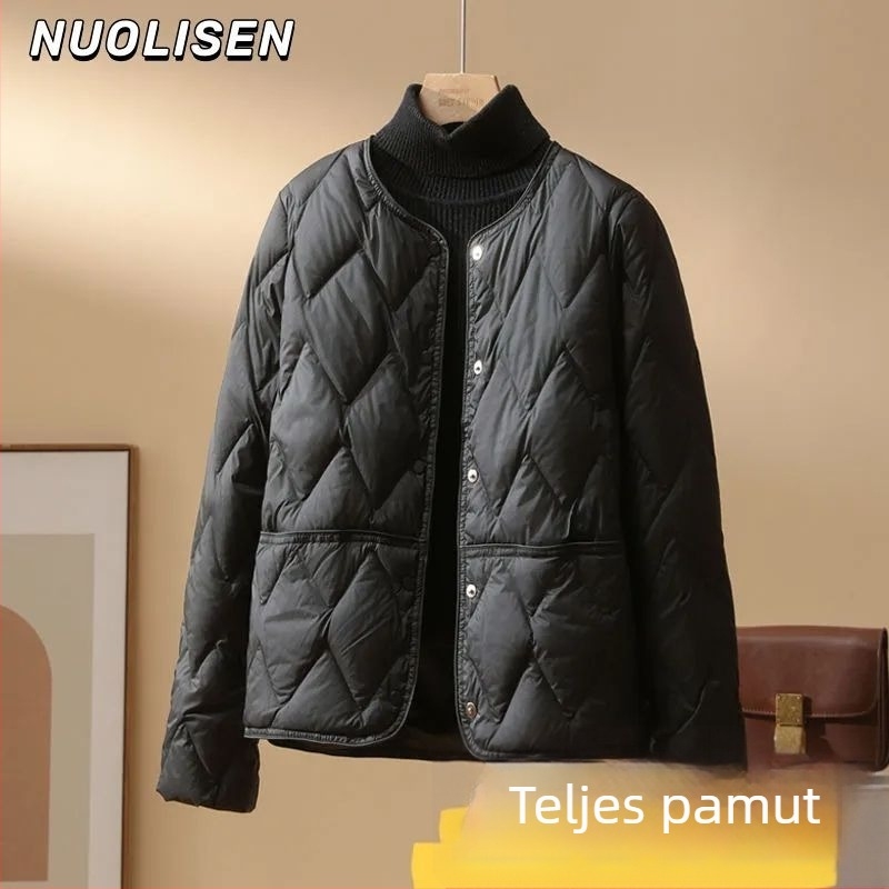 Pamutból bélelt dzseki diamantes steppelésével, polo gallér, ujj nélküli, ultra rövid fazon, töltet selyem-pamut