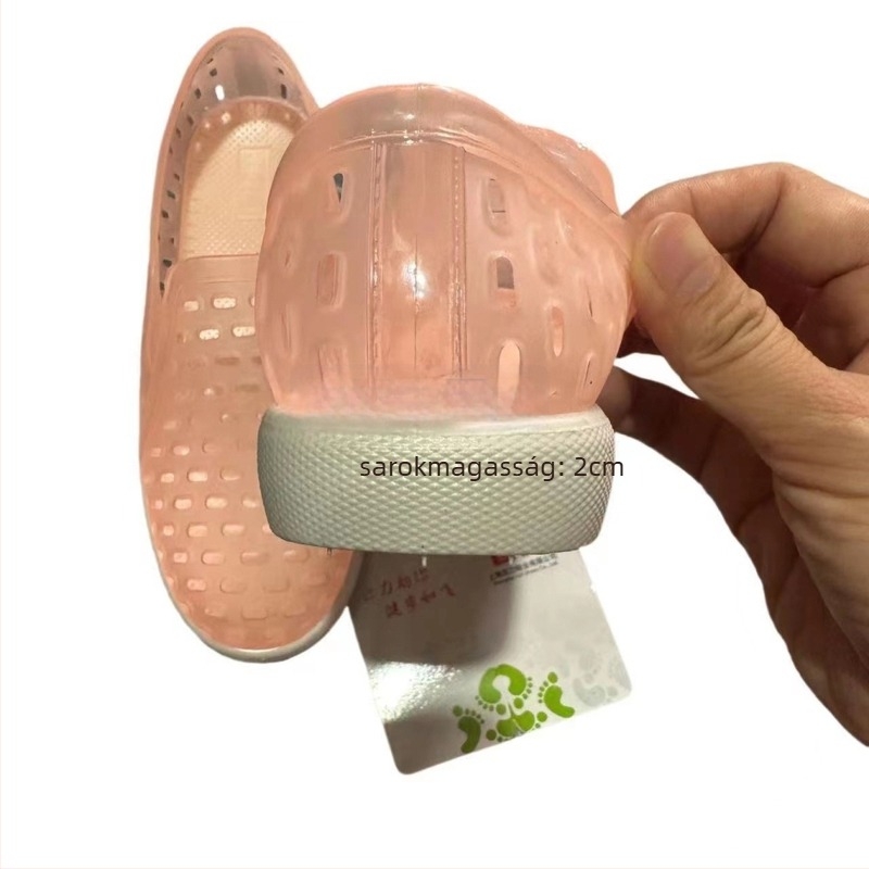 Női lyukas cipő - légáteresztő PVC felsőrész, PVC talp, normál vastagságú talp, körbefutó sarok