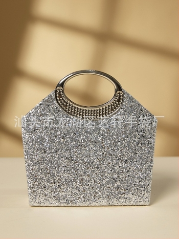 Estélyi táska kristályokkal, kis négyszögletű klutch, zárható zárás, poliészter bélés, belső zsebek telefonra és azonosító kártyára, városi minimalist stílus, 2025 tavasz