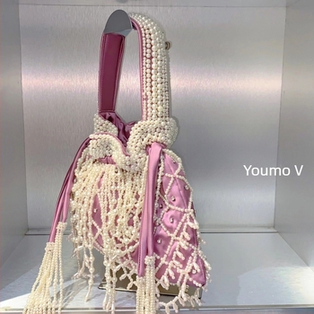 Selyem vödrötáska pliszé dizájnnal, szalagNYitással és poliészter béléssel