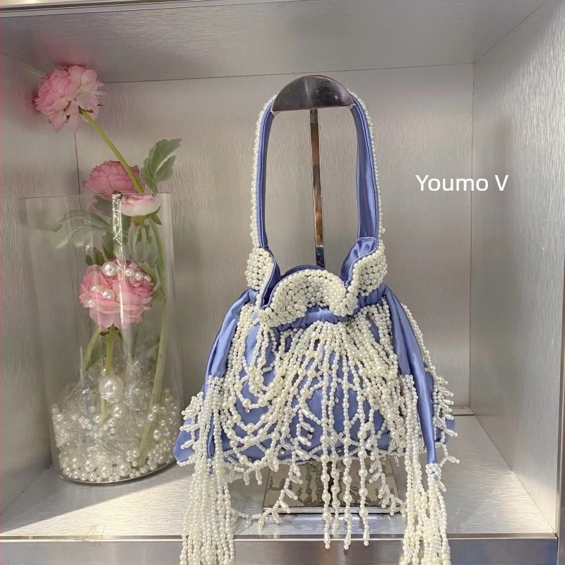 Selyem vödrötáska pliszé dizájnnal, szalagNYitással és poliészter béléssel