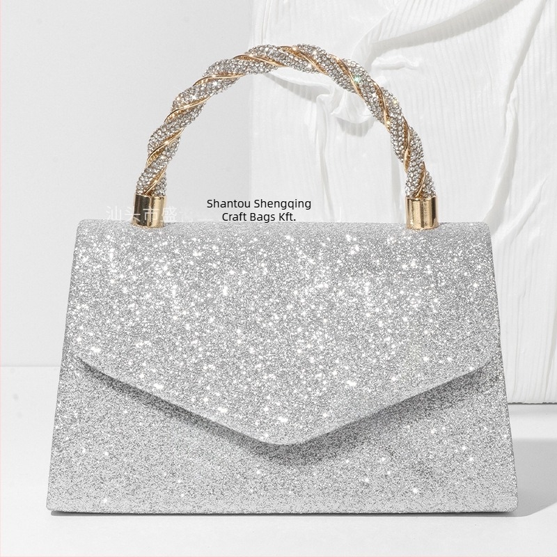 Elegáns esté táska láncos vállpánttal, modell 2023U Glitter, poliészter külső és bélés, dokumentum zseb, mágneses zárás