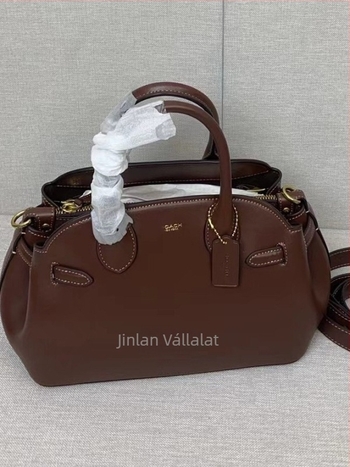 EmpireCarryall26 Bowling táska (igazi bőr; cipzáras nyitás; poliészter bélés; horizontális négyszög alakú)