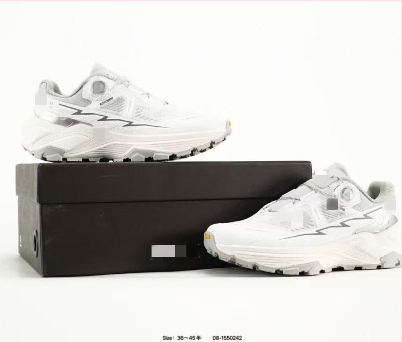 Túra cipő – (lélegző hálós belső, EVA felsőrész, PU középtalp, csúszásmentes gumitalp, elöl kötős)