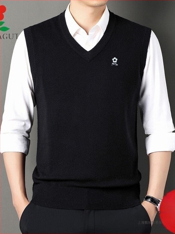 Férfi V-nyakú kötött Mellény Corduroy anyagból, len alapanyaggal, 2025 ősz