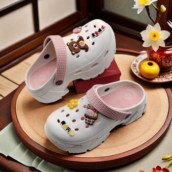 Női Crocs-stílusú papucsok, EVA felső és talp, csúszásmentes, 6 mm talpvastagság, hátsó pánttal