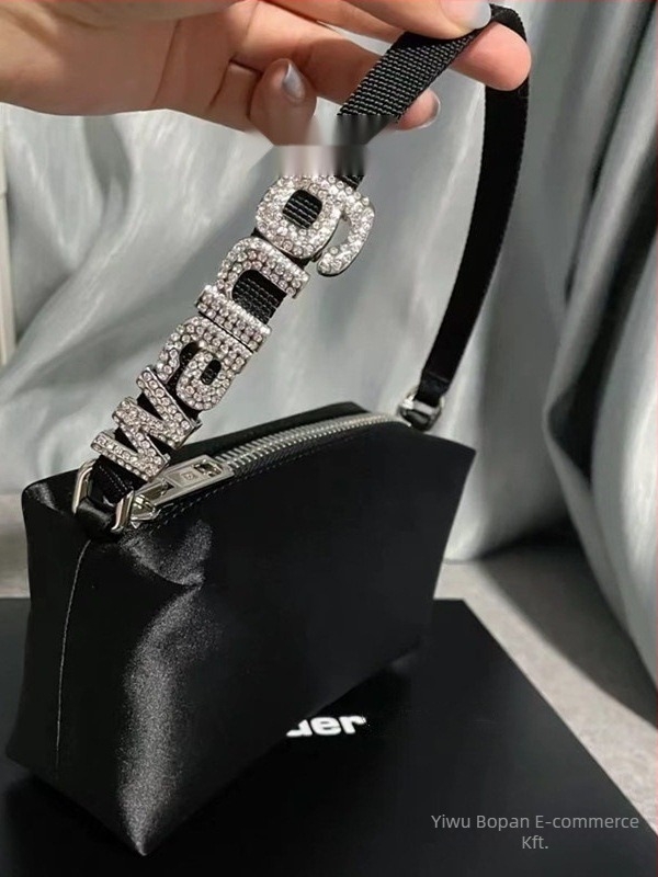 Bopan clutch táska, uniszex stílus, Tavasz 2024, puha felépítés, háromdimenziós külső forma, belső zseb a telefon számára