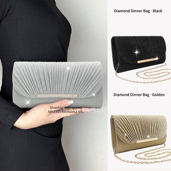 Női estélyi clutch Jinsha anyaggal, kagyló mintázat, fémes élű keret, kis négyzet alakú, belső vászon