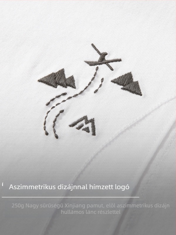 Férfi pamut rövid ujjú póló patchwork hímzével, laza szabás, kerek nyakú, nyár 2025