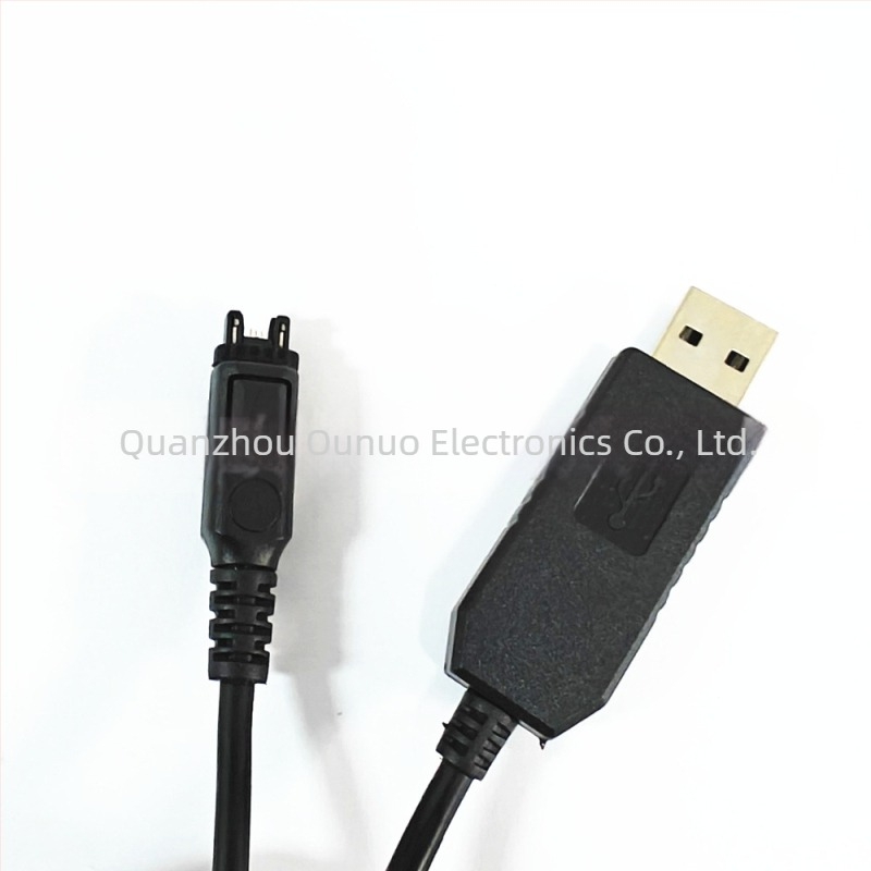 Uno USB töltőkábel Motorola MTP850/MTH800/830/810 kétirányú rádióhoz — közvetlen töltés, porálló, akkumulátor nélkül