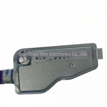 Ouno USB programozó kábel TK385/3180/290 walkie-talkie-hoz – USB interfész, hatótáv 1,5–3 km, porálló