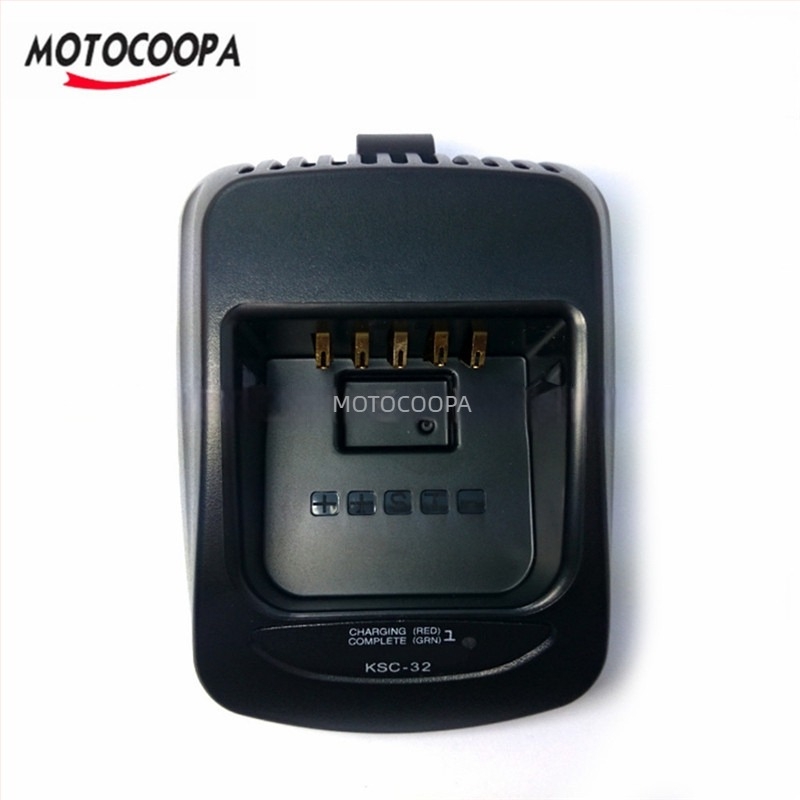 Walkie-talkie töltő KSC-32 osztott töltő TK2180 TK3180 TK5210 NX200 – 12V kimenet, 100-240V bemenet, porvédett, márka MOTOCOOPA