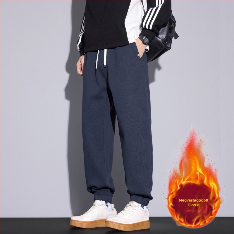 Férfi cargo jogger nadrág fleece béléssel téli viselethez, középmagas derék, kötéssel záródik, több zseb