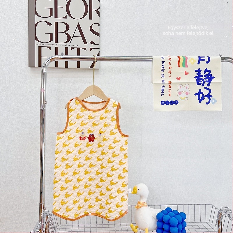 Baba pamut alvózsák mellény-stílusú, karikatúra minta, 0–1 év, töltet: 100% pamut, őszi-téli