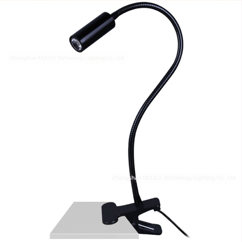 LED csipeszes éjjeli lámpa kollégiumhoz — USB tápegységgel, fém árnyékoló, gombkapcsoló, modell 561