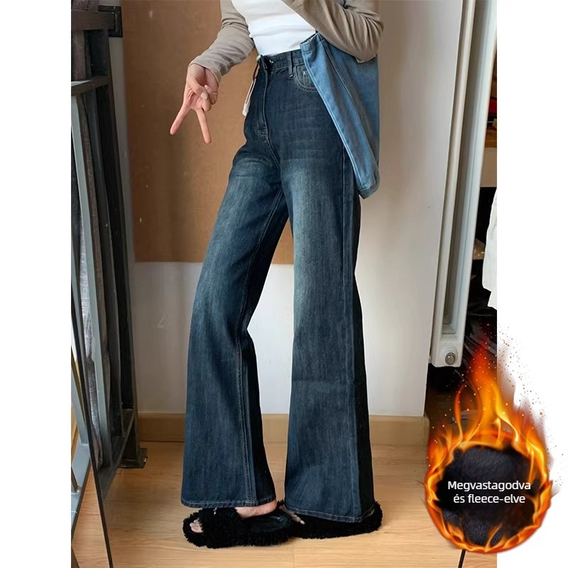 Női farmernadrág, magas derekú, enyhén bő, micro-elasztikus denim, 50–70% pamut, több zseb cipzárral és gombbal