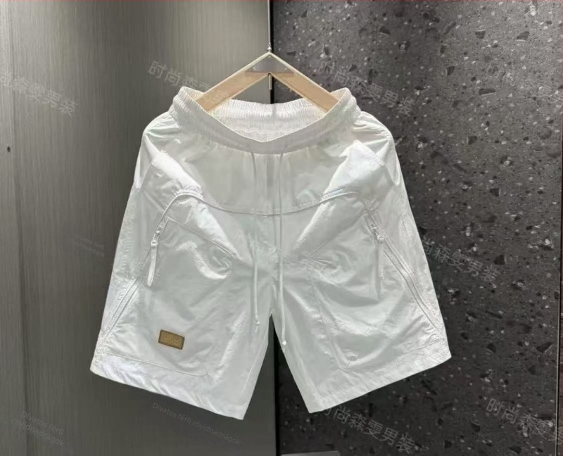 Férfi rövidnadrág húzózsinórral — nejlon szövet, fő anyag poliészter, egyenes szabás, mikroelasztikusság, nyár 2025