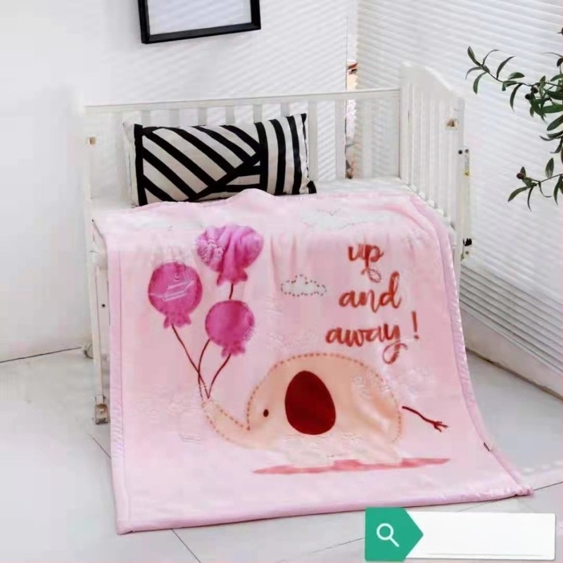 Élszegélyes, kétszintes gyerekpléd, rajzfilm minta, poliészter fleece, téli használatra
