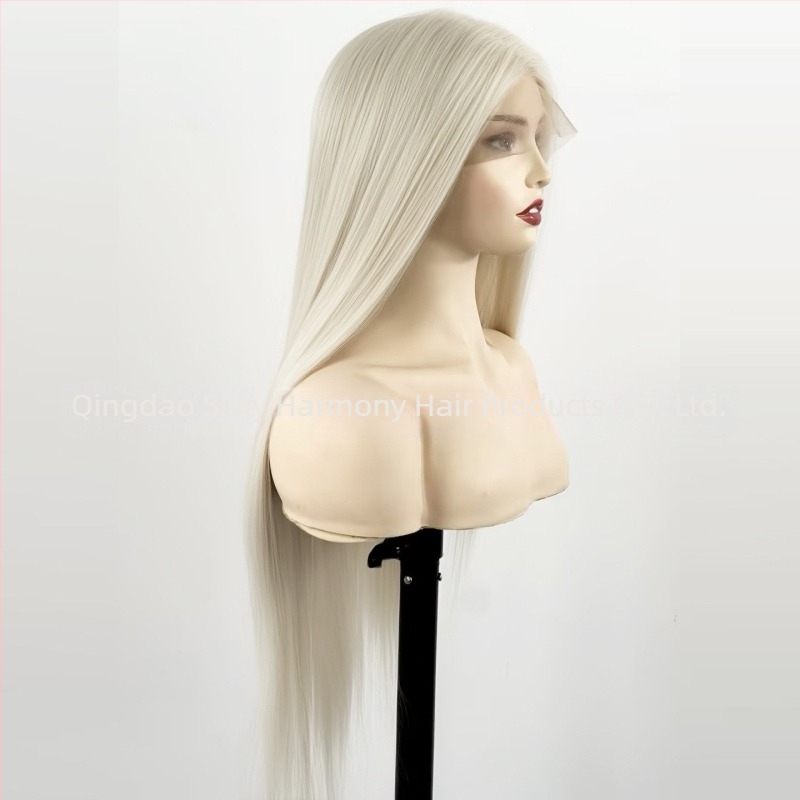 Krémfehér hosszú, egyenes paróka, lace-front 13×4, kézi horgolású elülső rész, szintetikus, hőálló szál