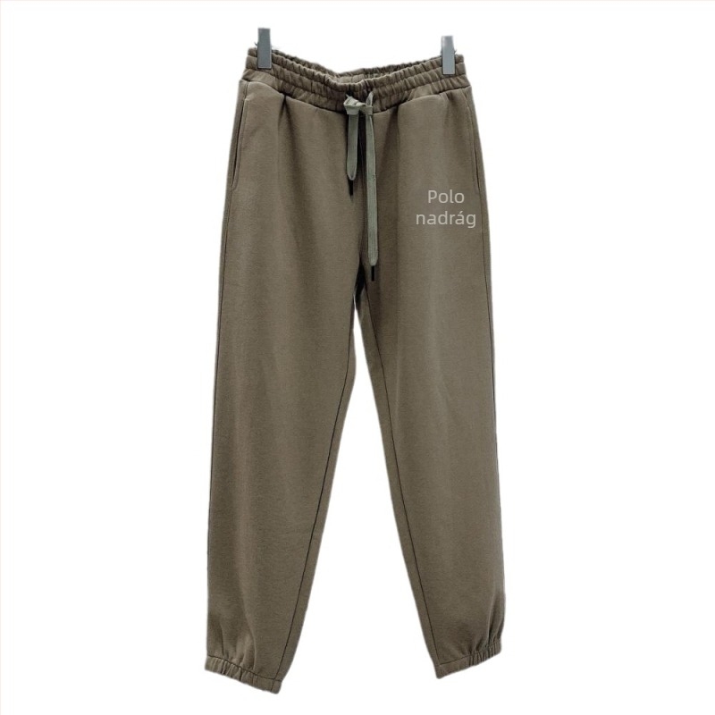 Pamut lazán szabott sportnadrág ló motívummal, középmagas derékkal, mikroelaszticitás, egyenes szabás, 95% pamut, 320 g