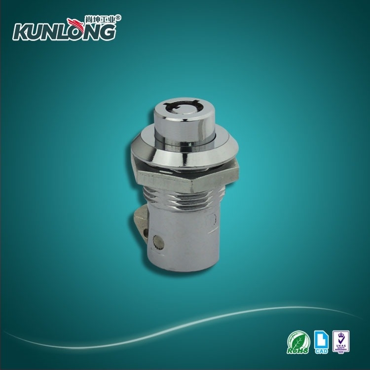 Ipari szekrényzár SK1-064K, nyomógombos nyitás hüvelykujjal, 304 rozsdamentes acél, felületi szerelés, kulccsal