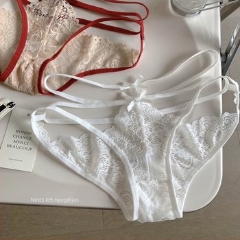 Női csipkés alsónemű alacsony derekú — nylon csipke, pamut bélés, egyszínű, masnival