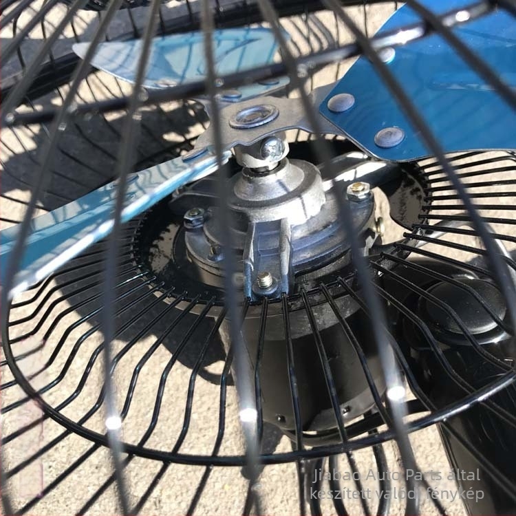 Teljesen fémből készült járműventilátor, modell HR, 24V/12V, teherautókra, ásókra, rakodókra és targoncákra