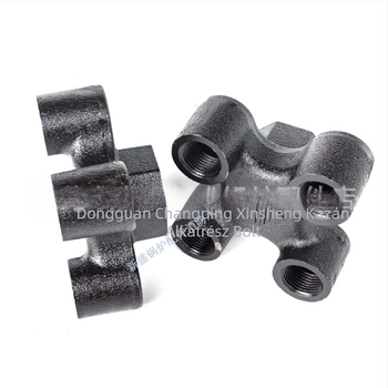 Négyágú osztó injektálási formázó segédberendezésekhez — öntöttvas, belső menetes szerelés, működési hőmérséklet 200°C, közeg: víz vagy olaj